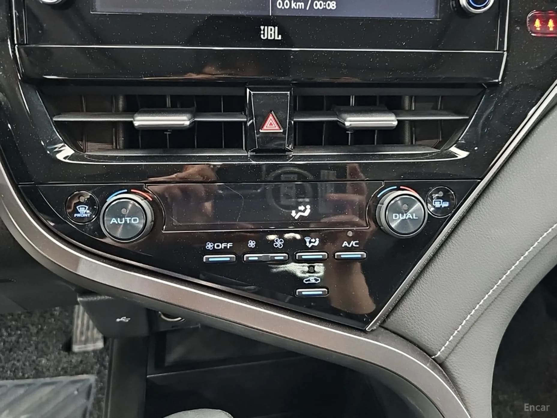 Camry (XV70)