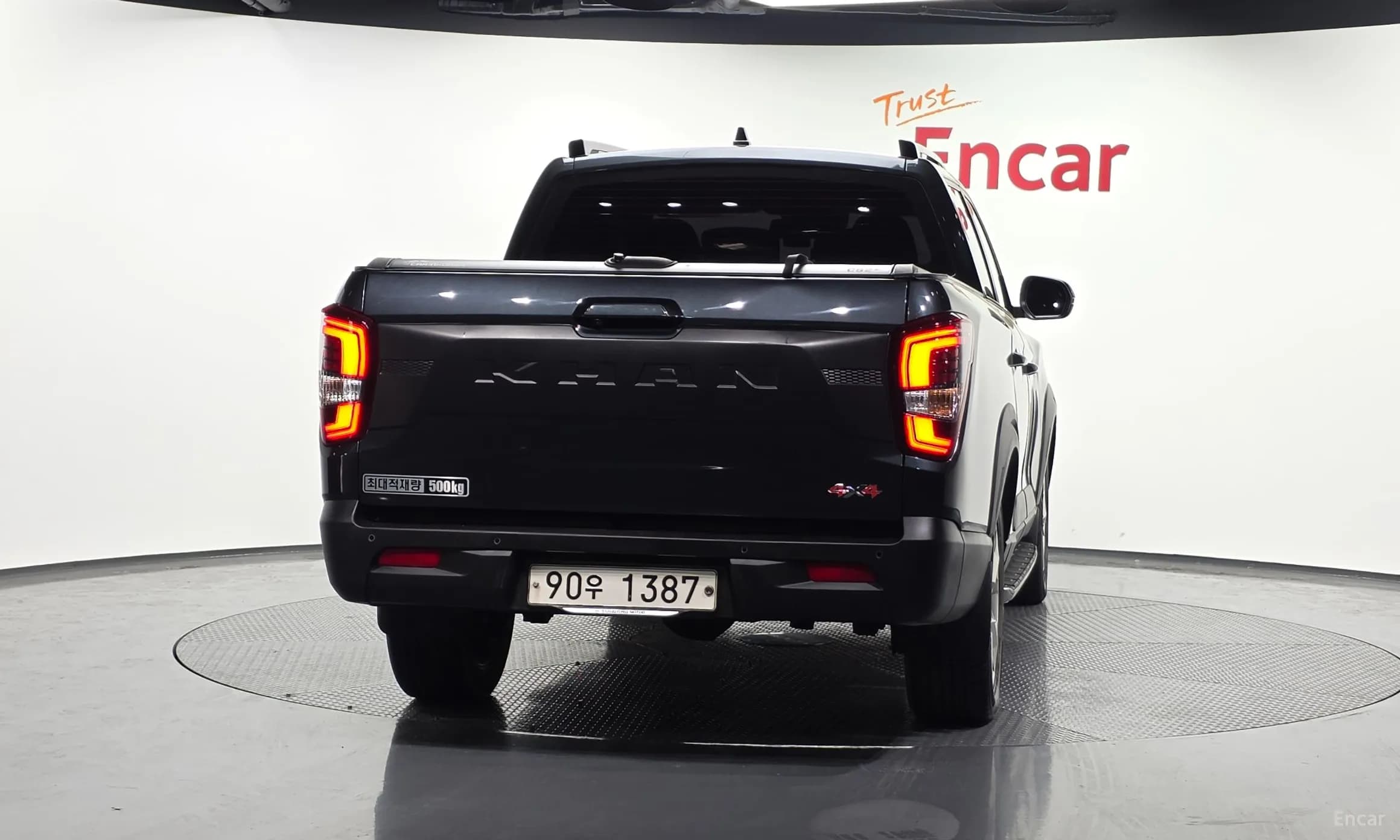 Rexton Sports Khan