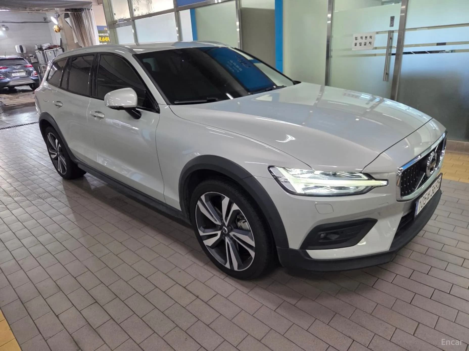 V60 Cross-Country 2nd Generation