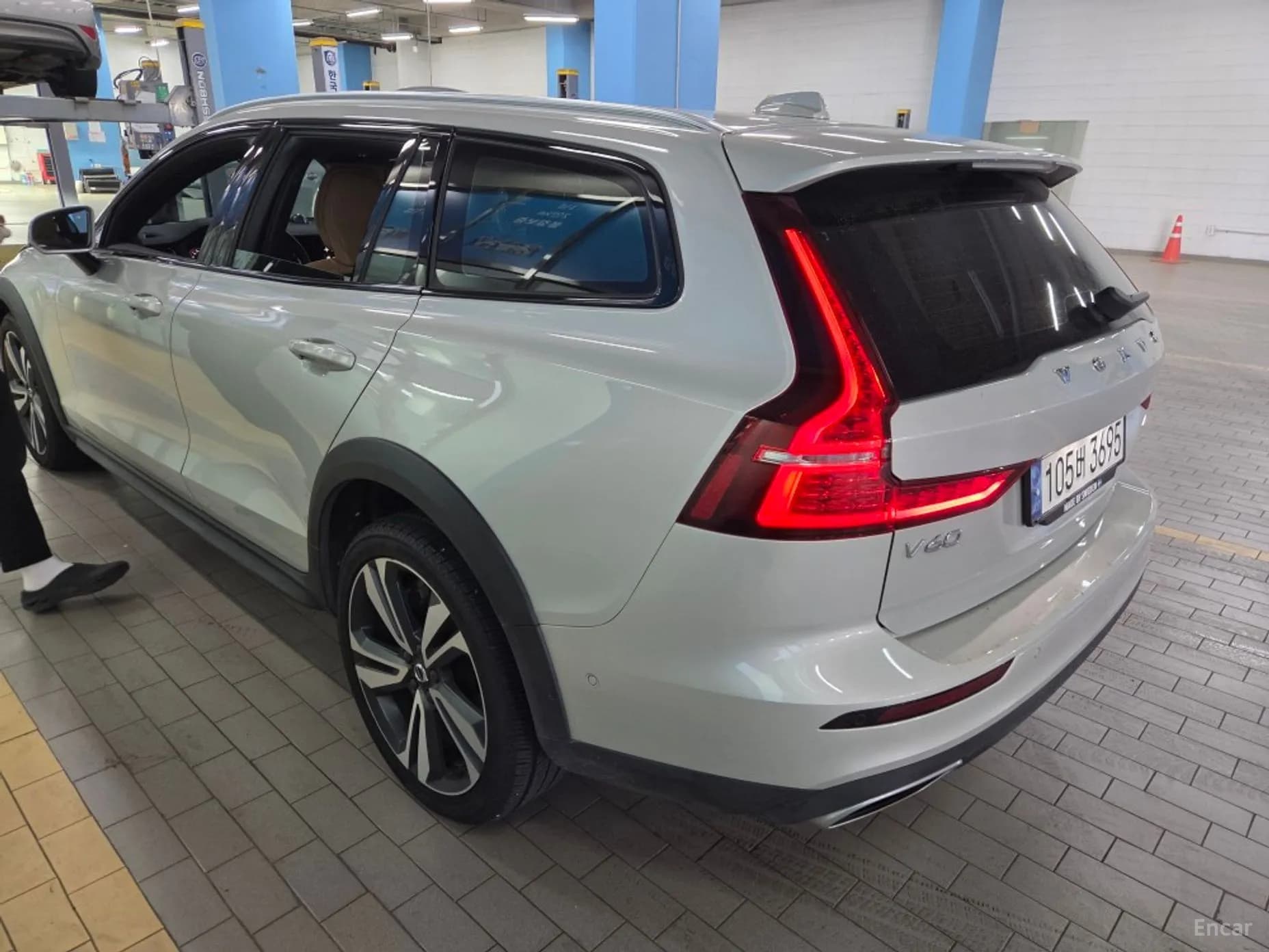 V60 Cross-Country 2nd Generation