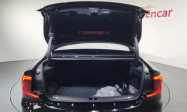 S90