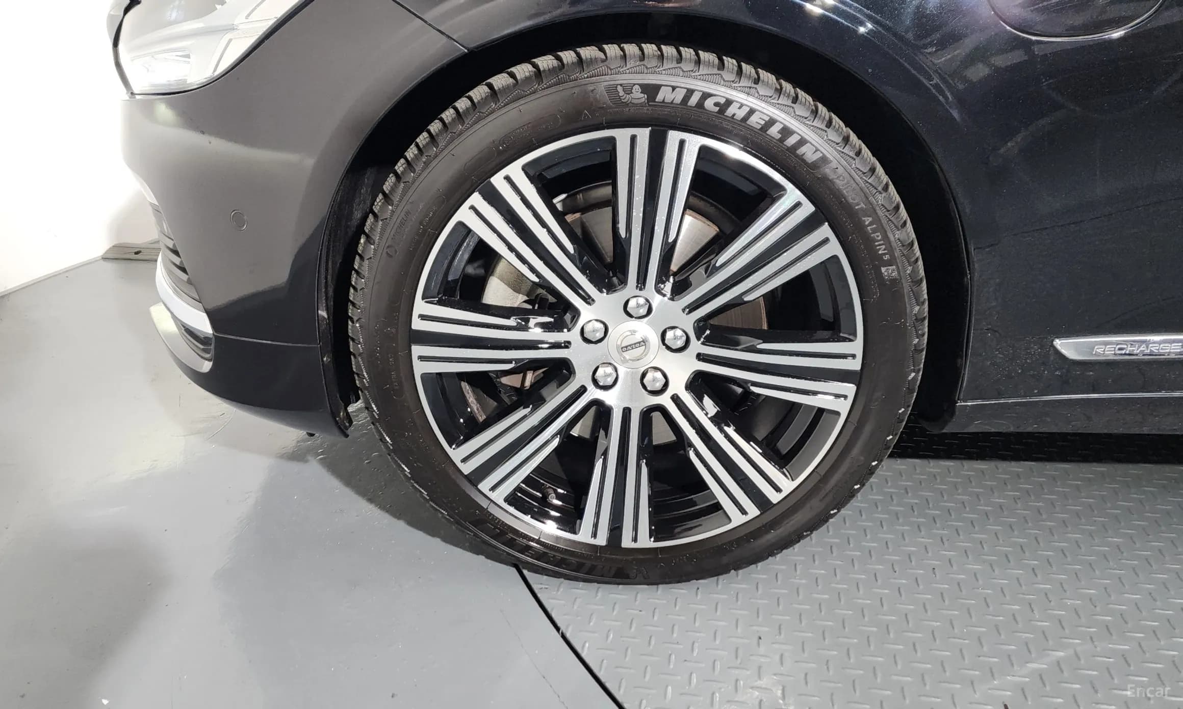 S90