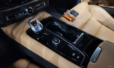 S90