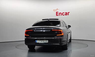 S90