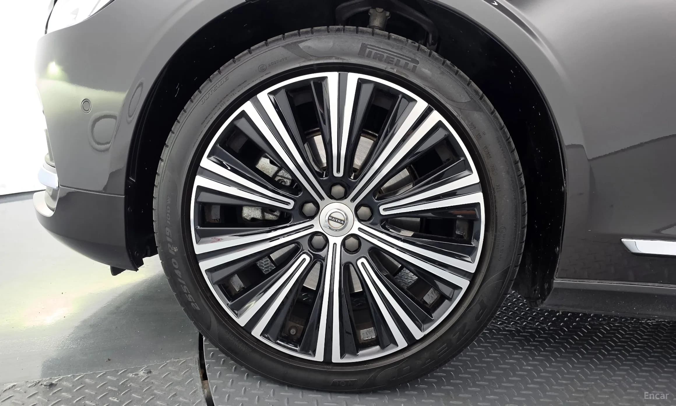 S90