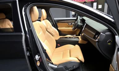 S90