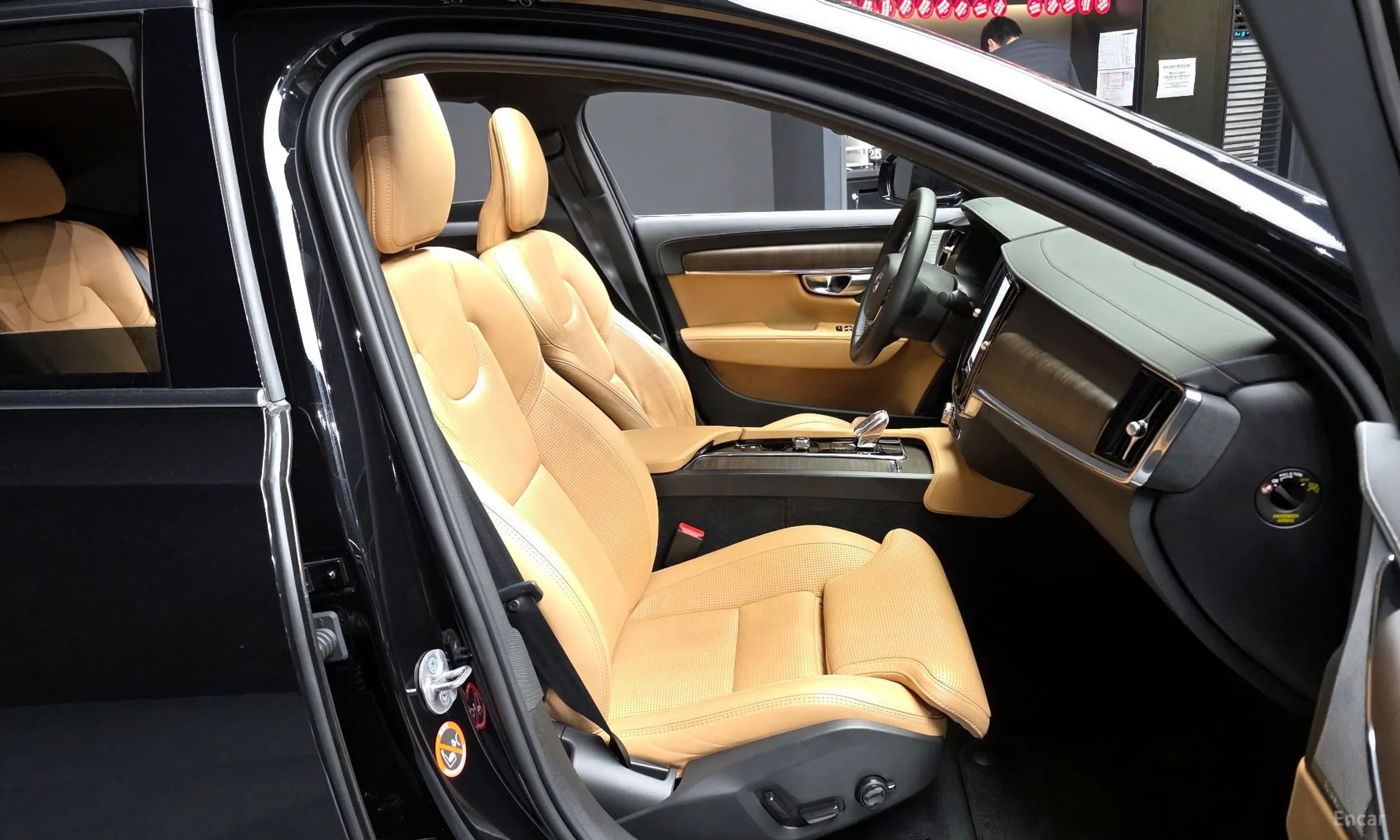 S90