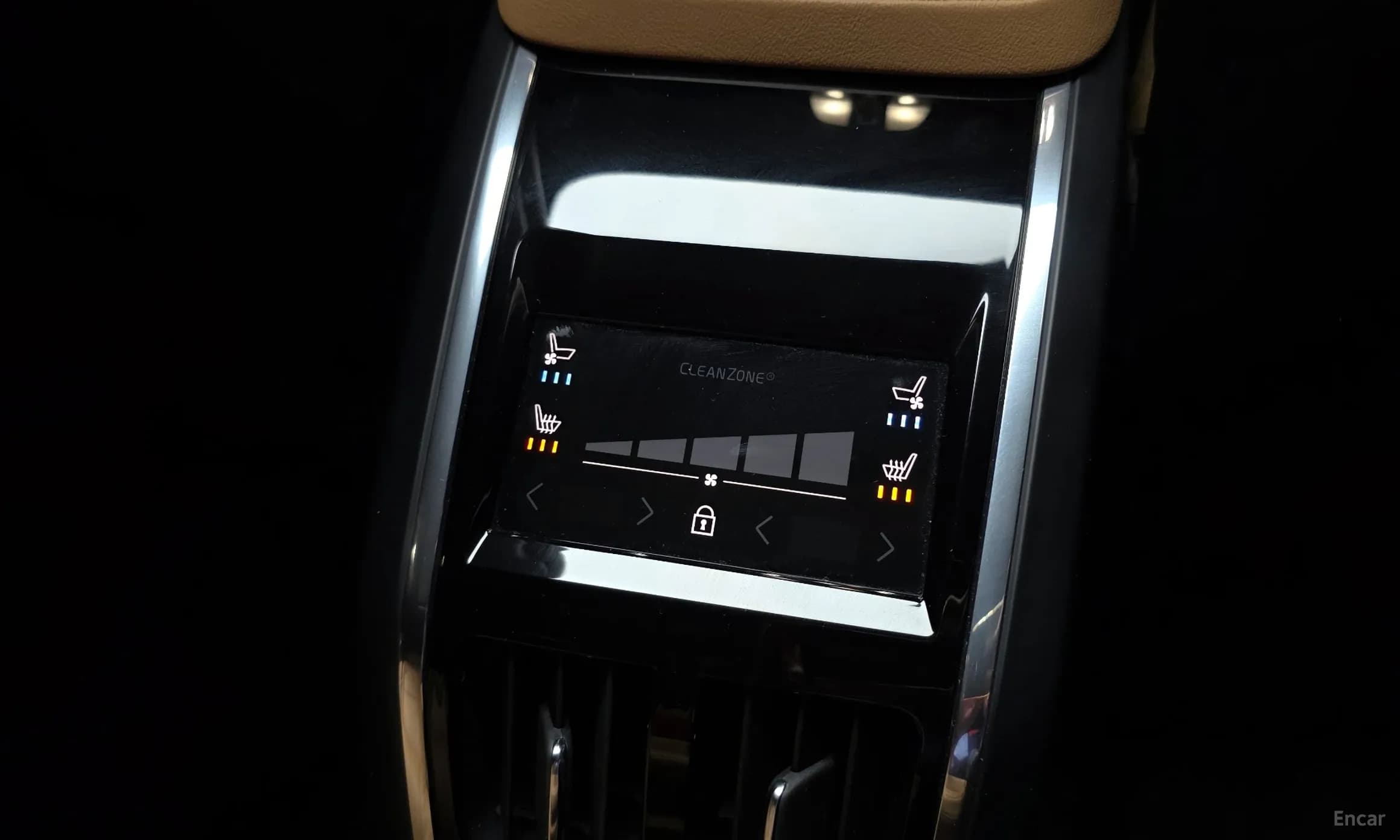 S90