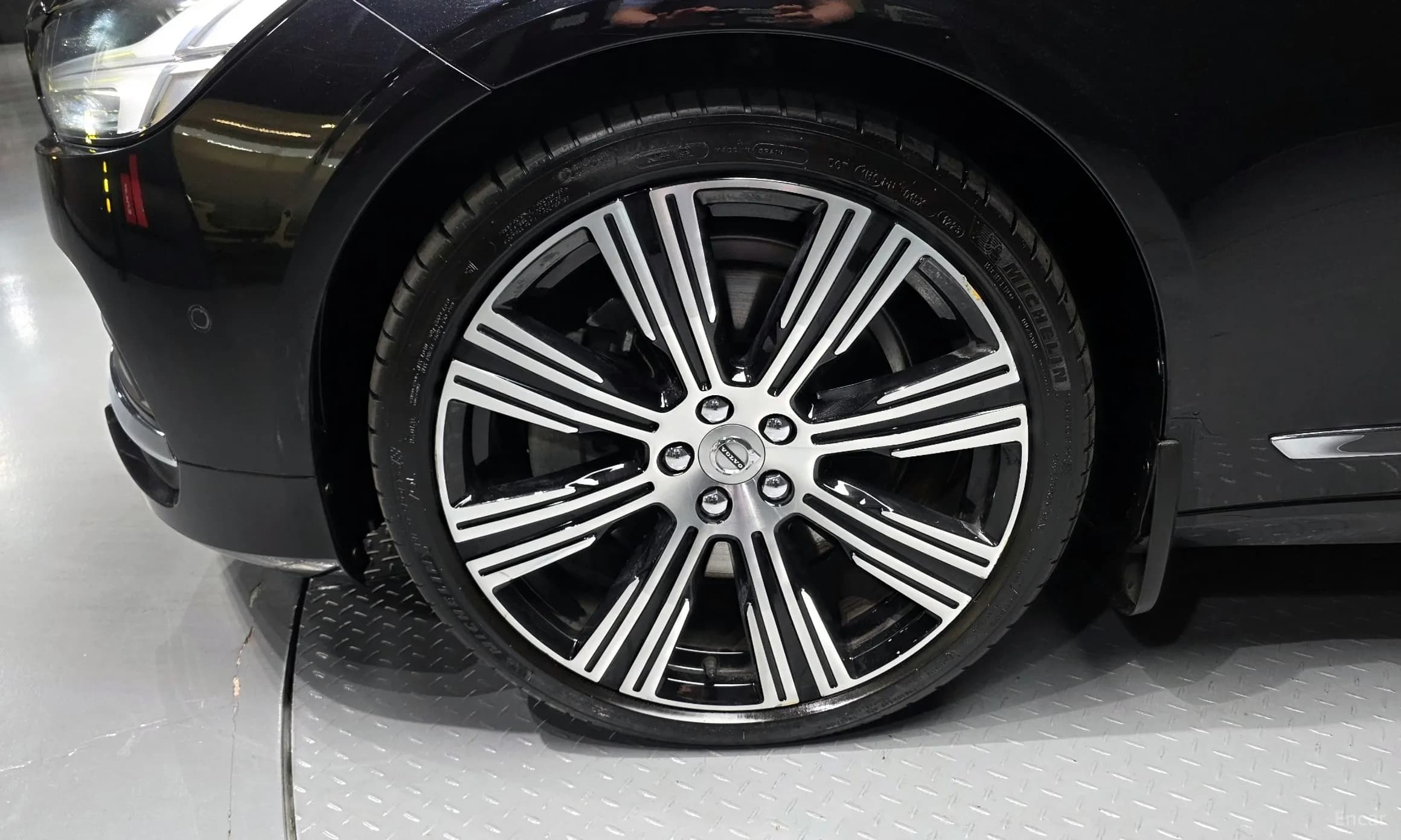 S90