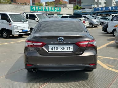 Camry (XV70)