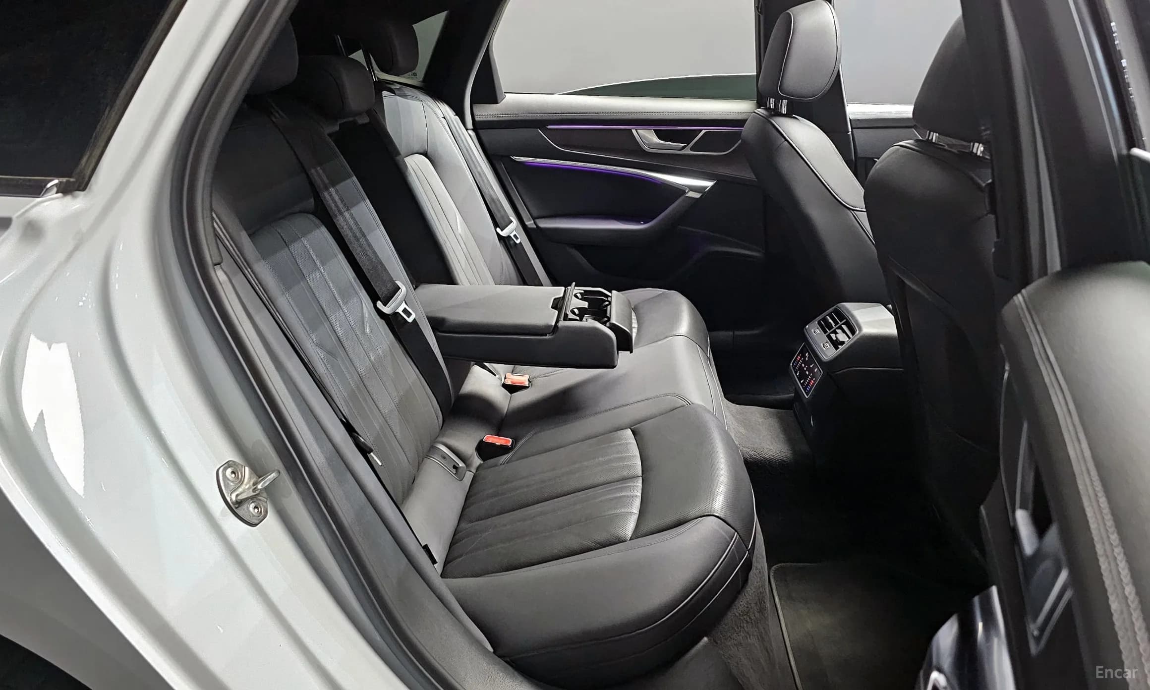 A6 (C8)