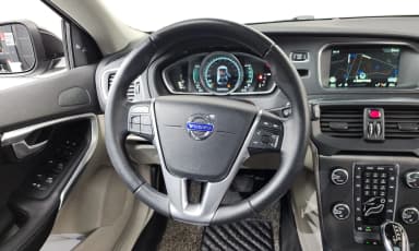 V40