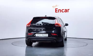 V40