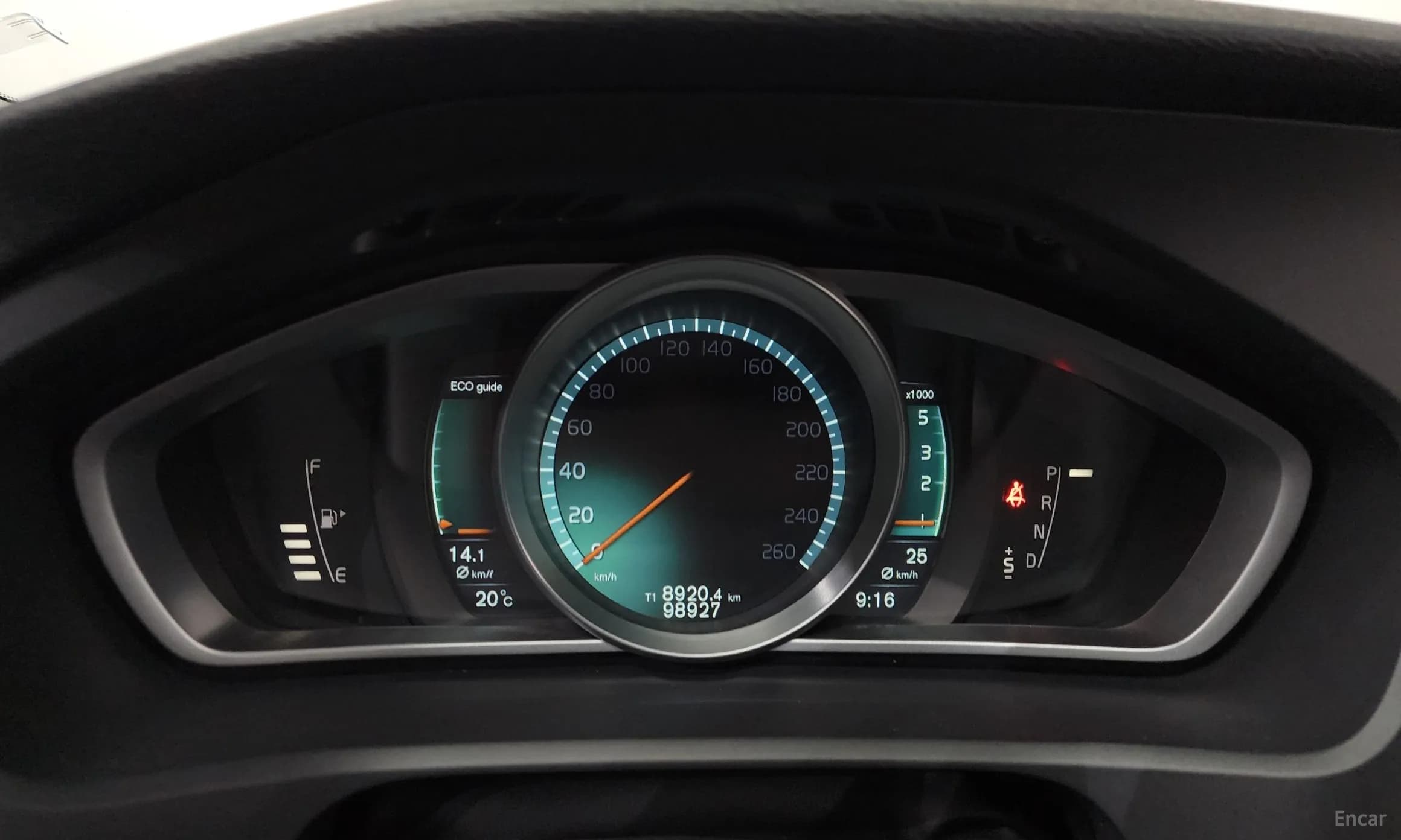 V40