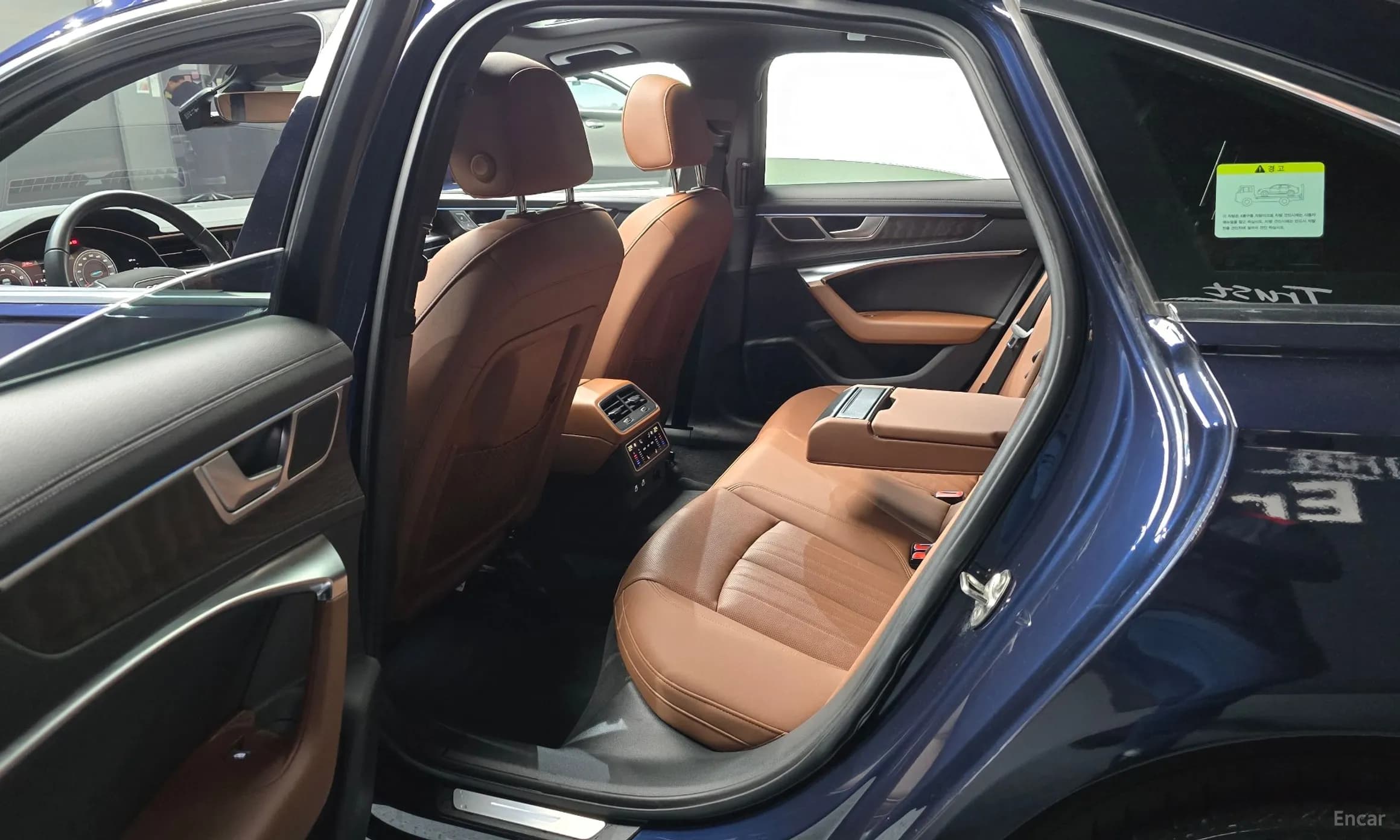 A6 (C8)