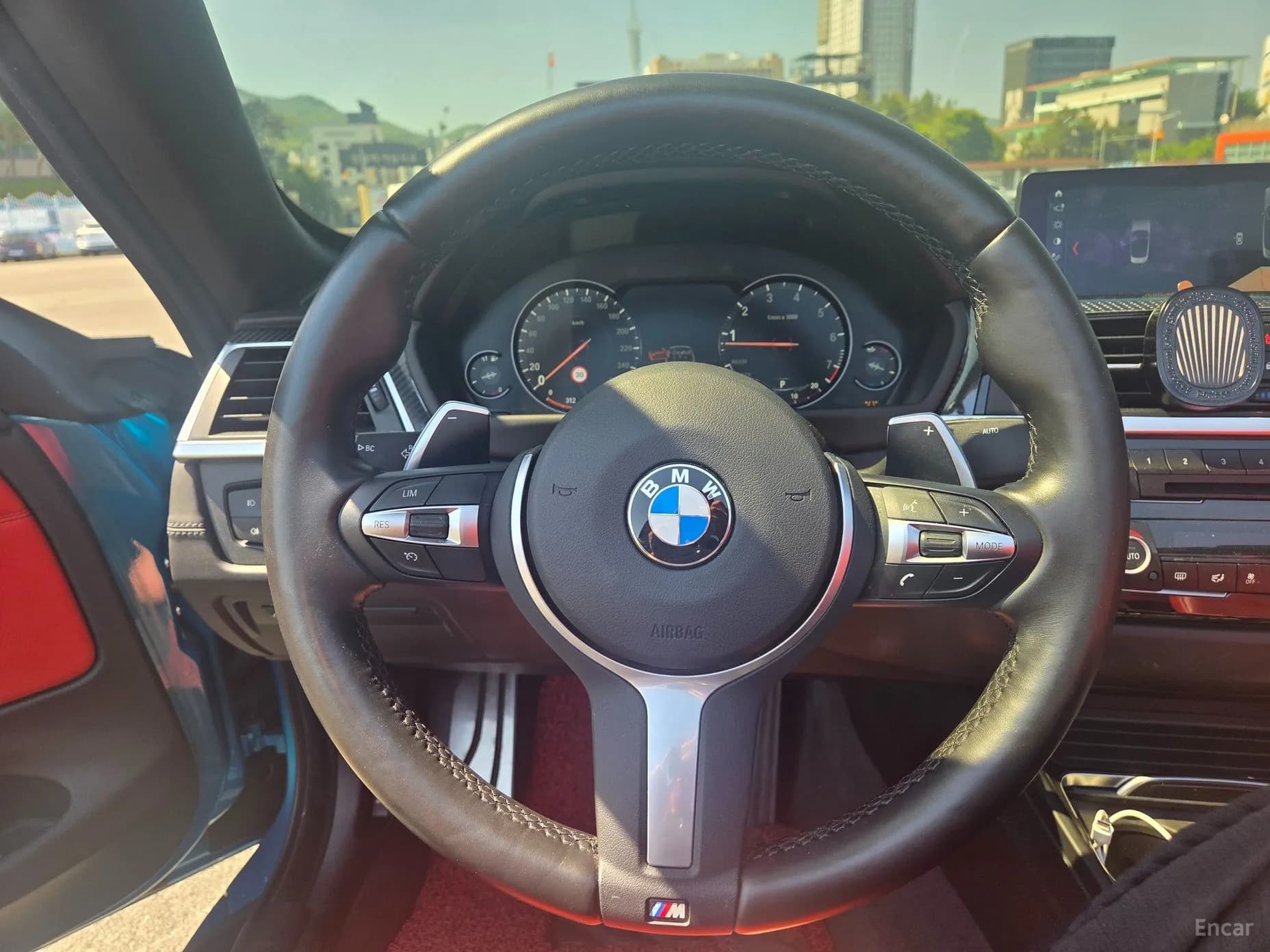 Series 4 (F32)