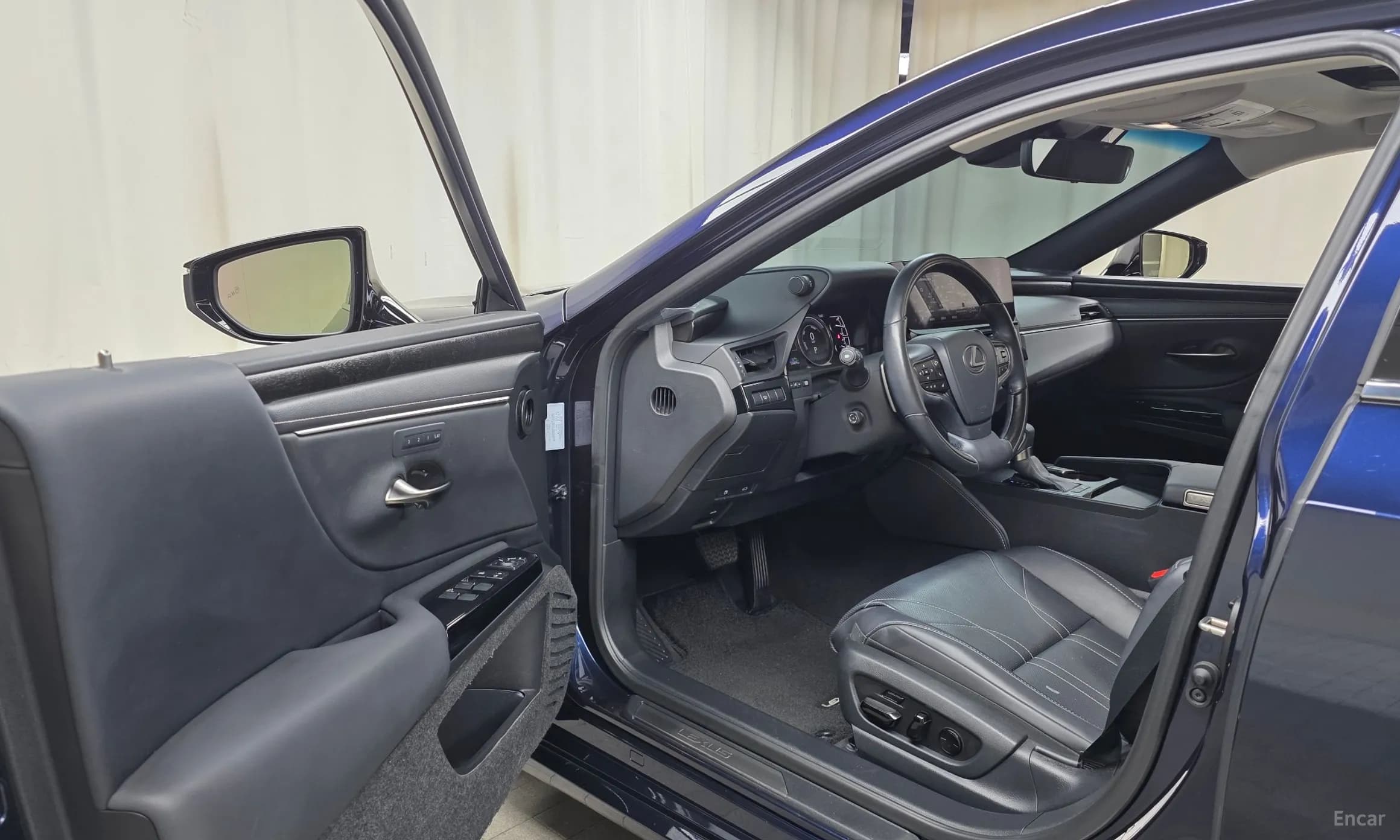 ES300h 7th Generation