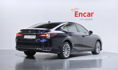 ES300h 7th Generation