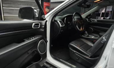 Grand Cherokee