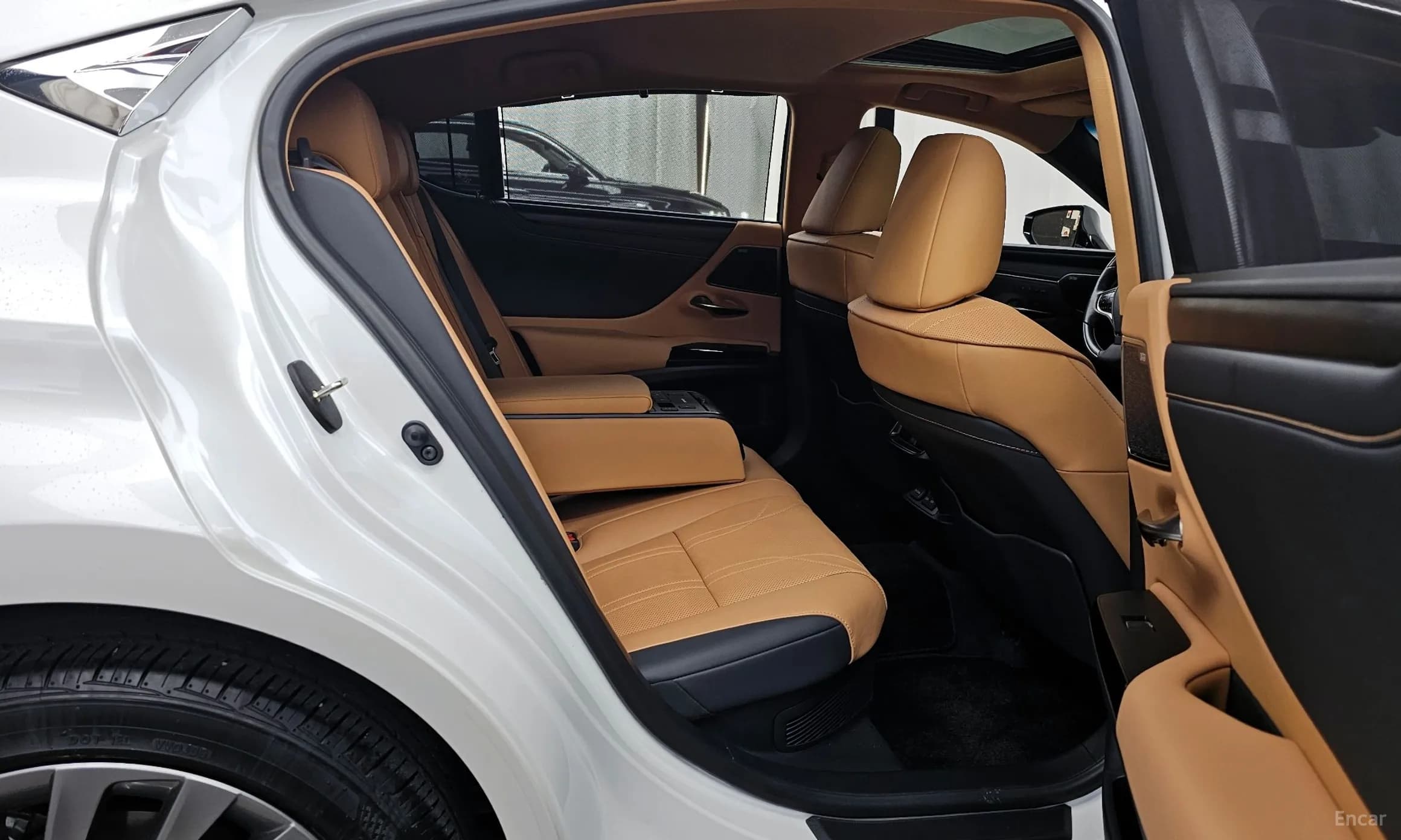 ES300h 7th Generation