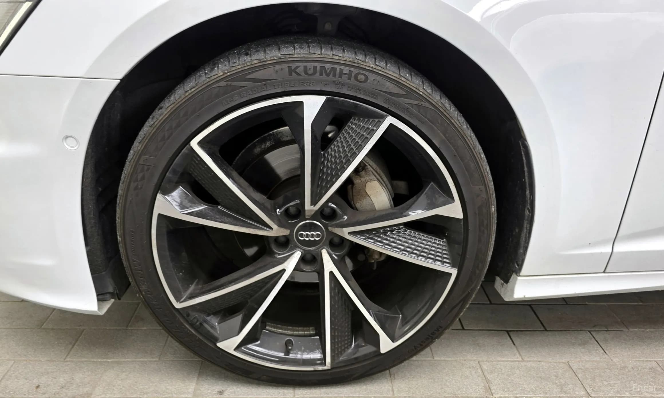 A6 (C8)