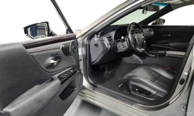 ES300h 7th Generation