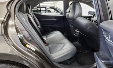 Camry (XV70)
