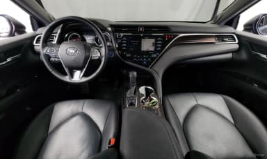 Camry (XV70)