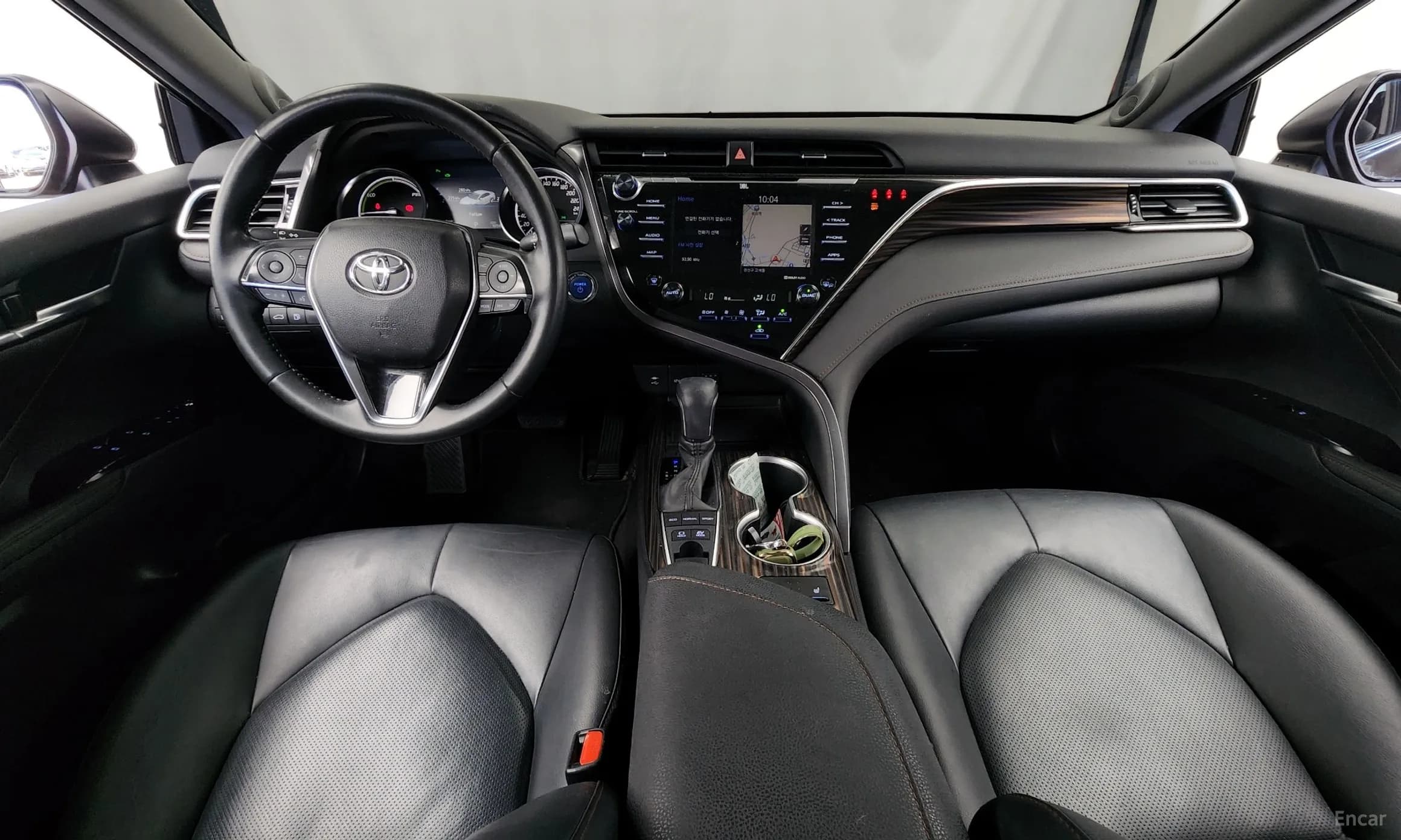 Camry (XV70)