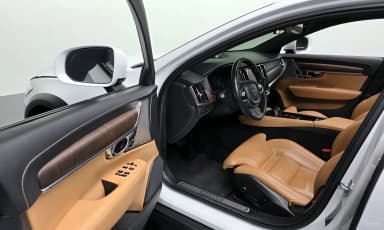 V90 Cross Country