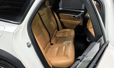 V90 Cross Country