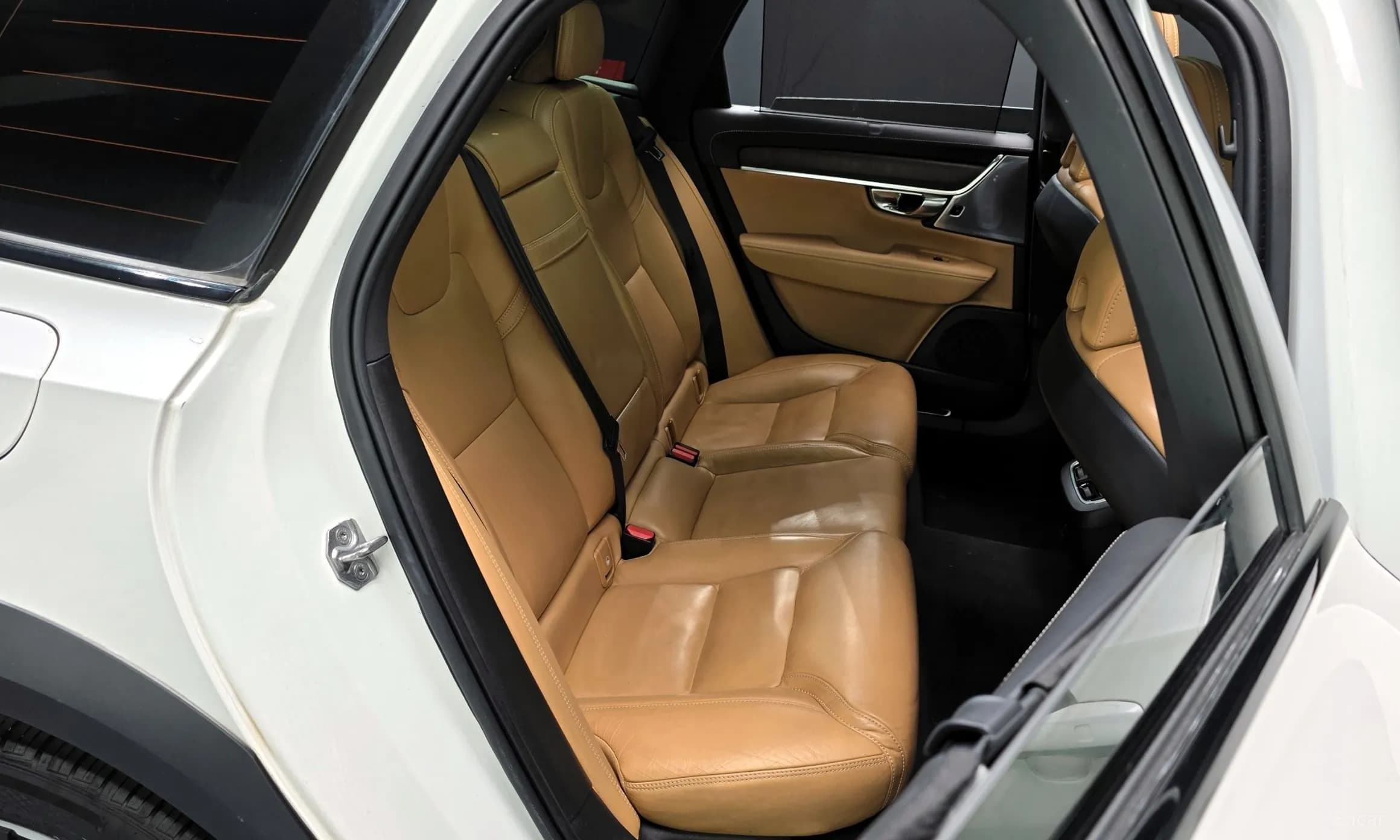 V90 Cross Country