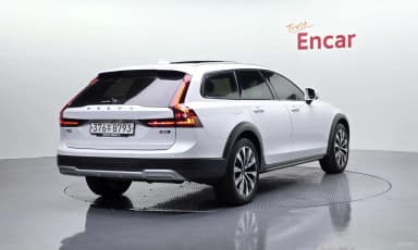 V90 Cross Country