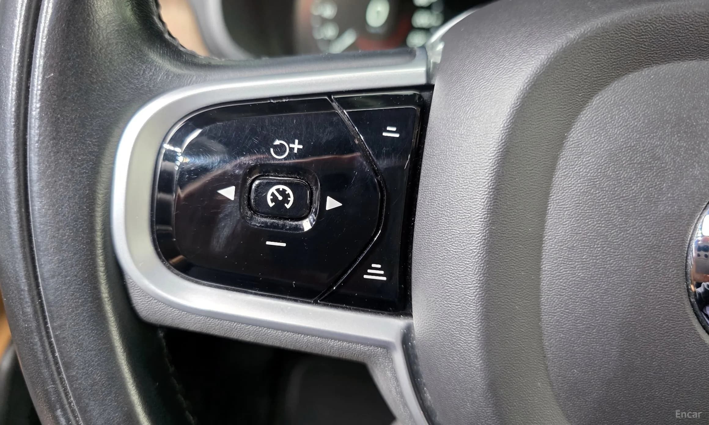 V90 Cross Country