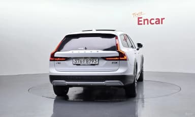 V90 Cross Country