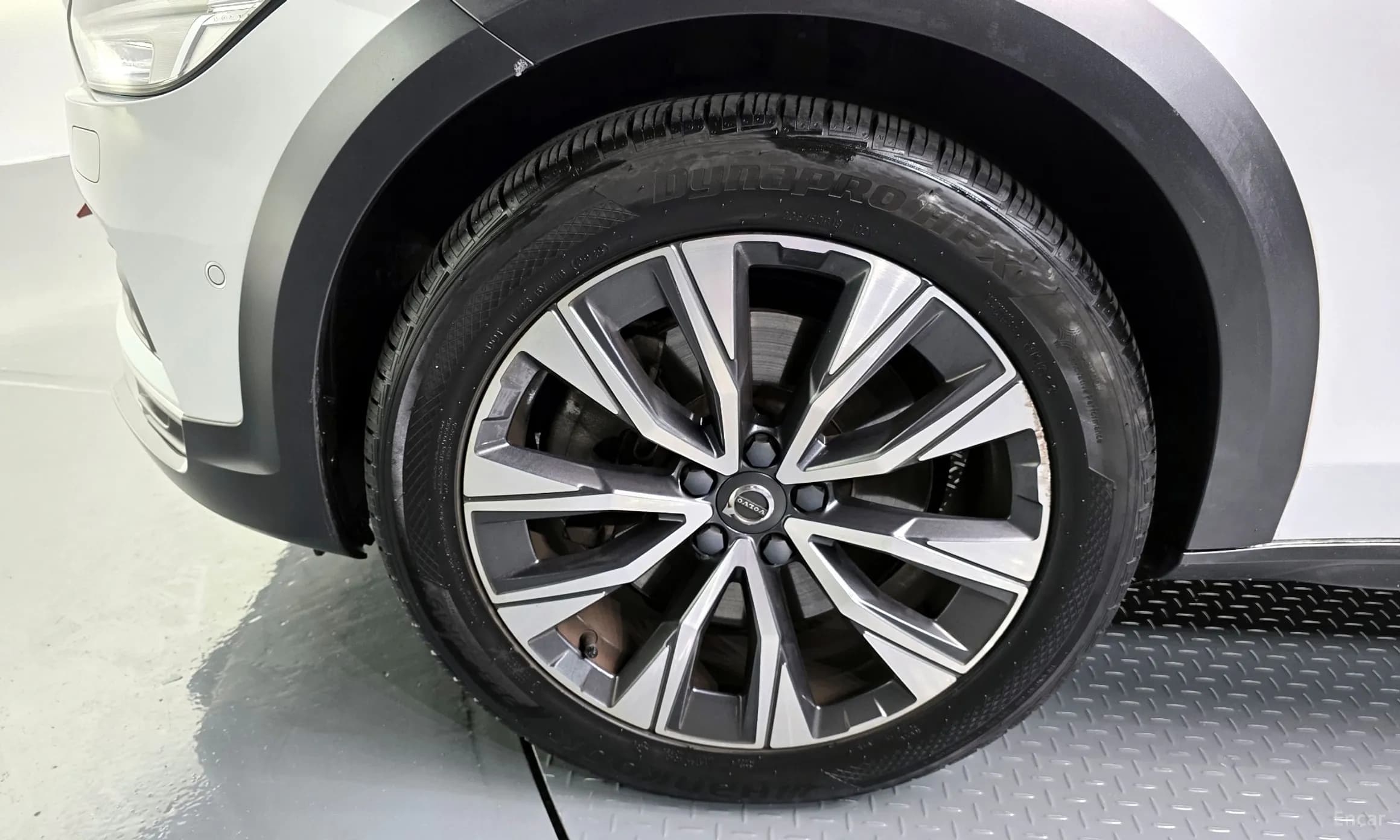 V90 Cross Country