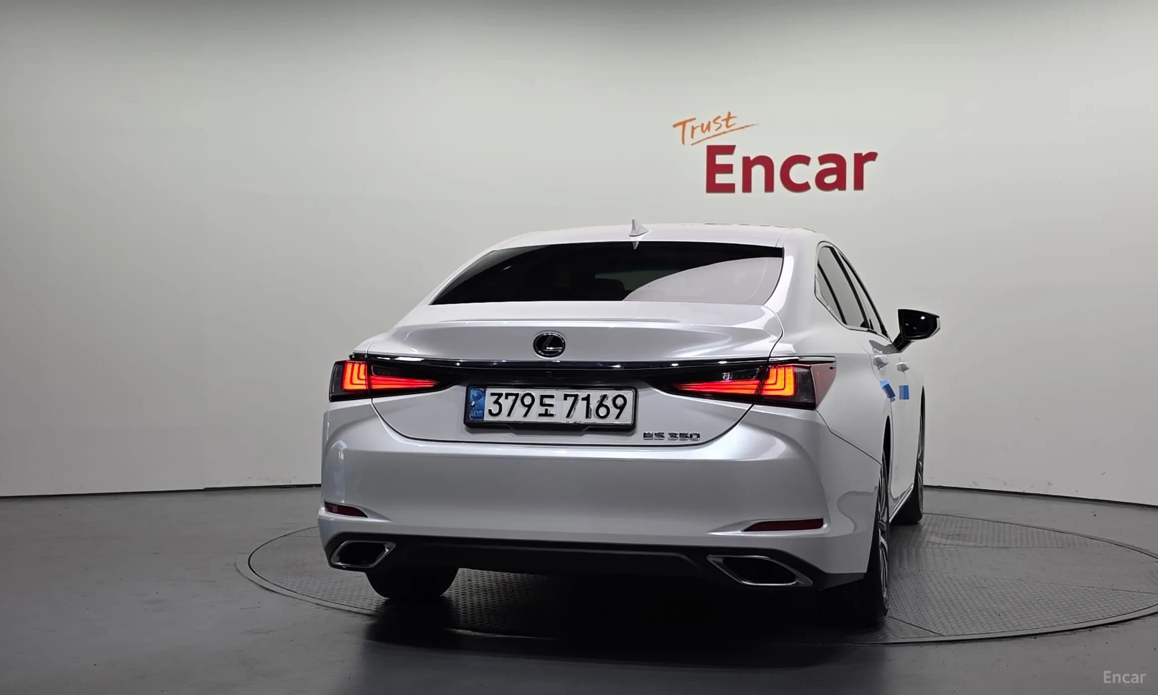 New ES350