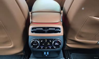 GV70