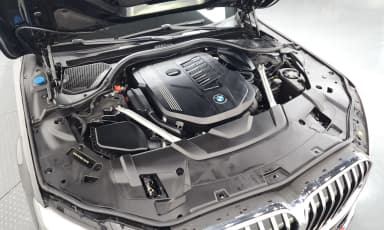 7 Series (G11)