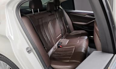 5 Series (G30)