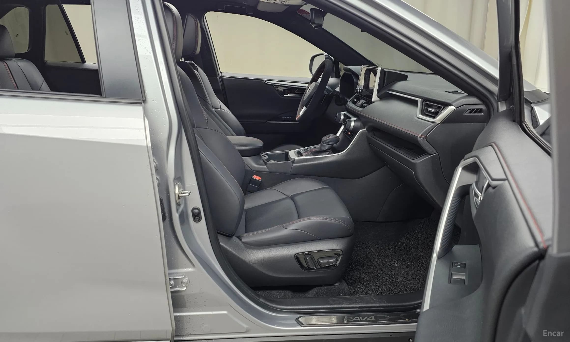 RAV4 5th Generation