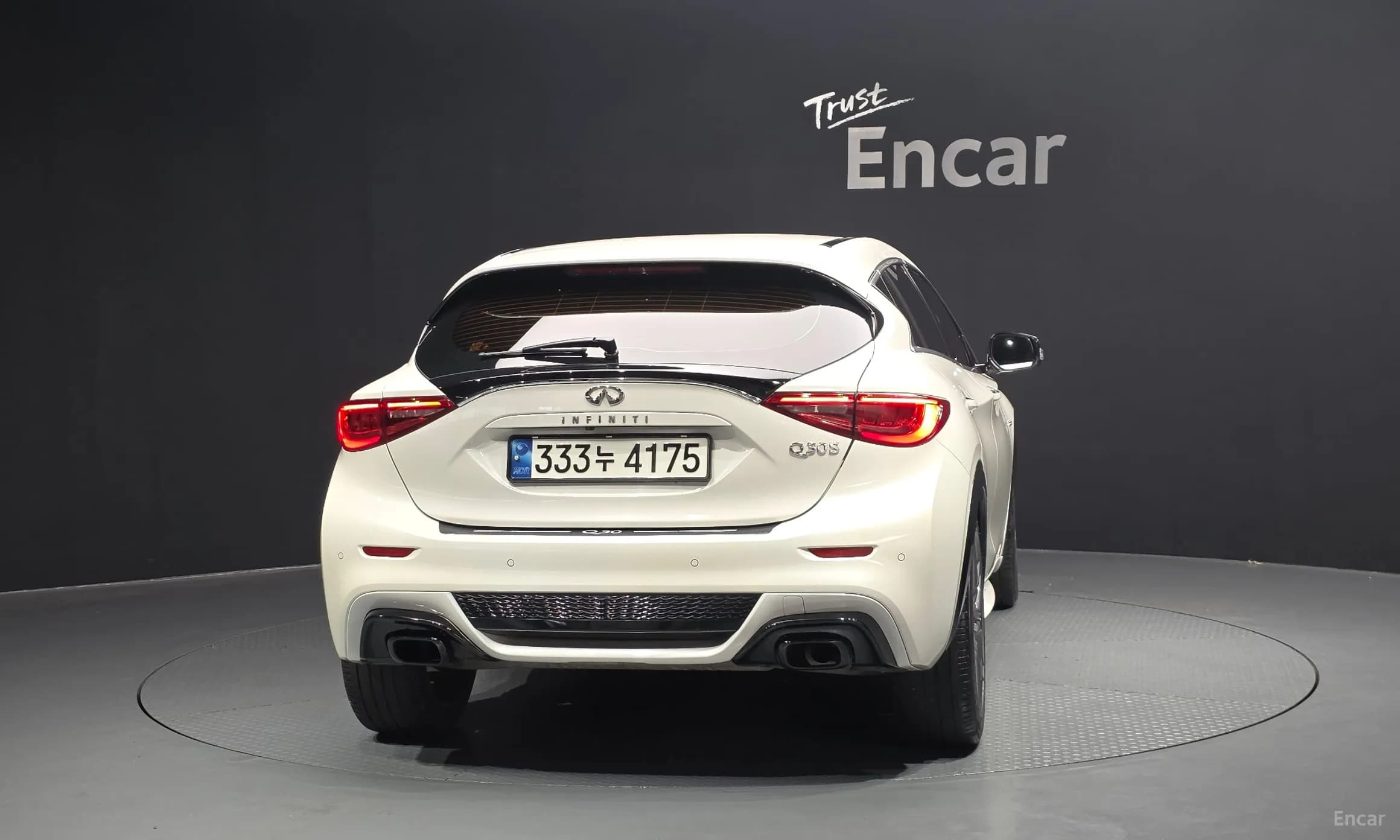 Q30