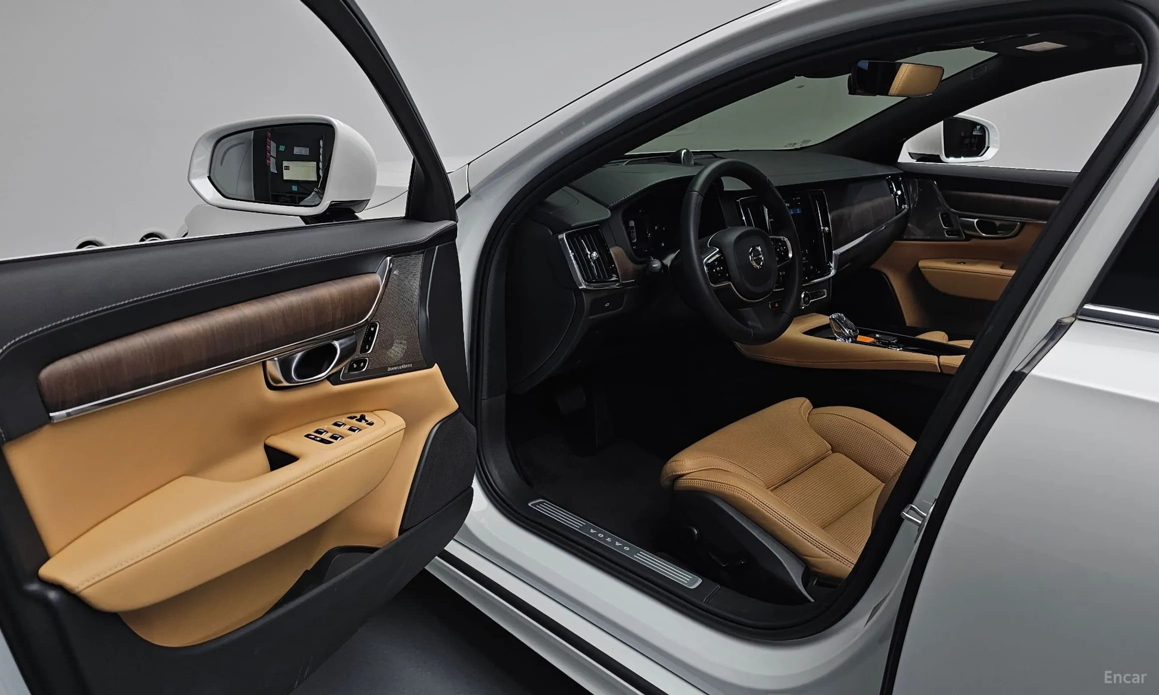 S90