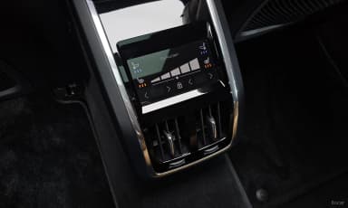 S90