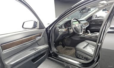 7 Series (F01)