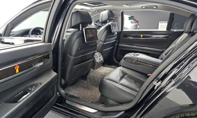7 Series (F01)