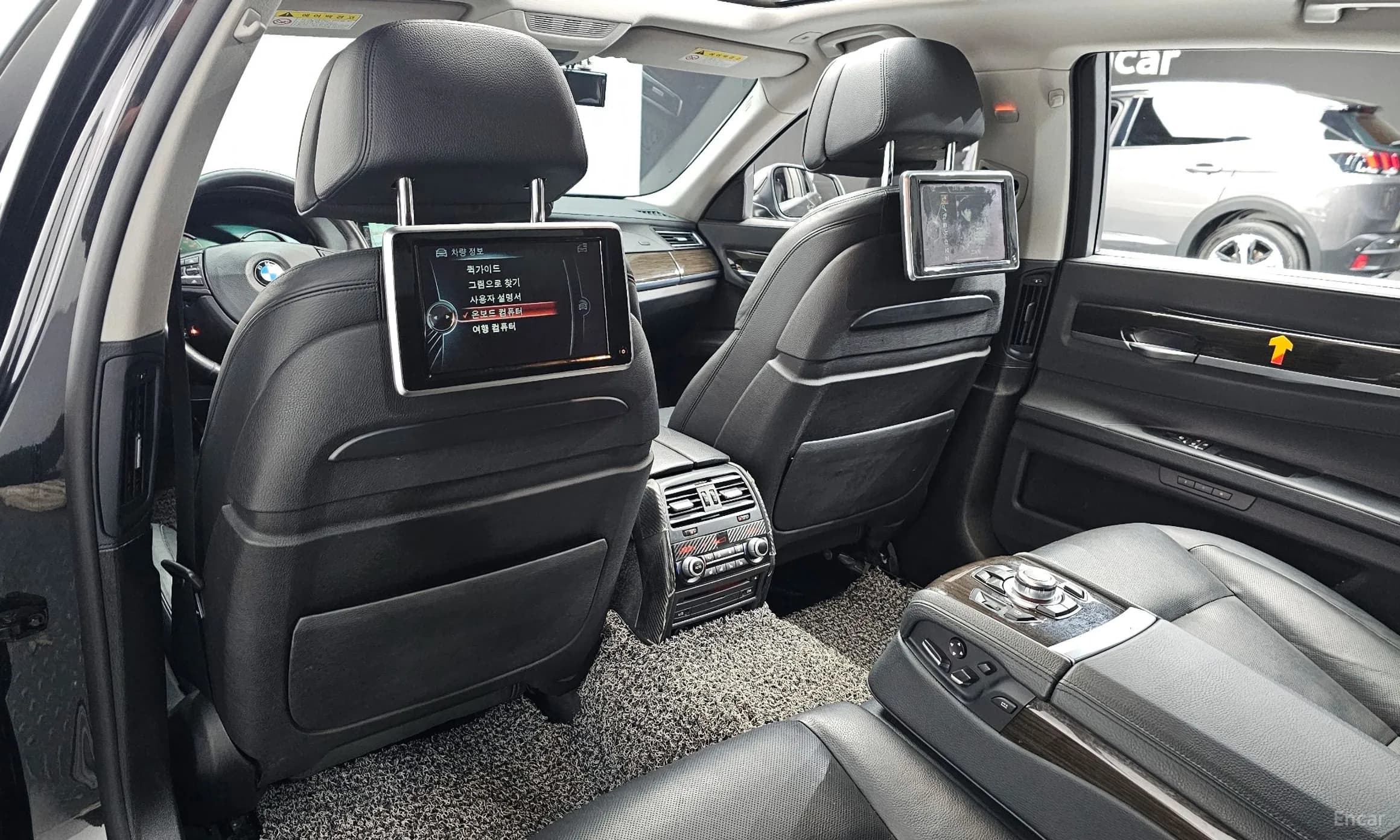 7 Series (F01)