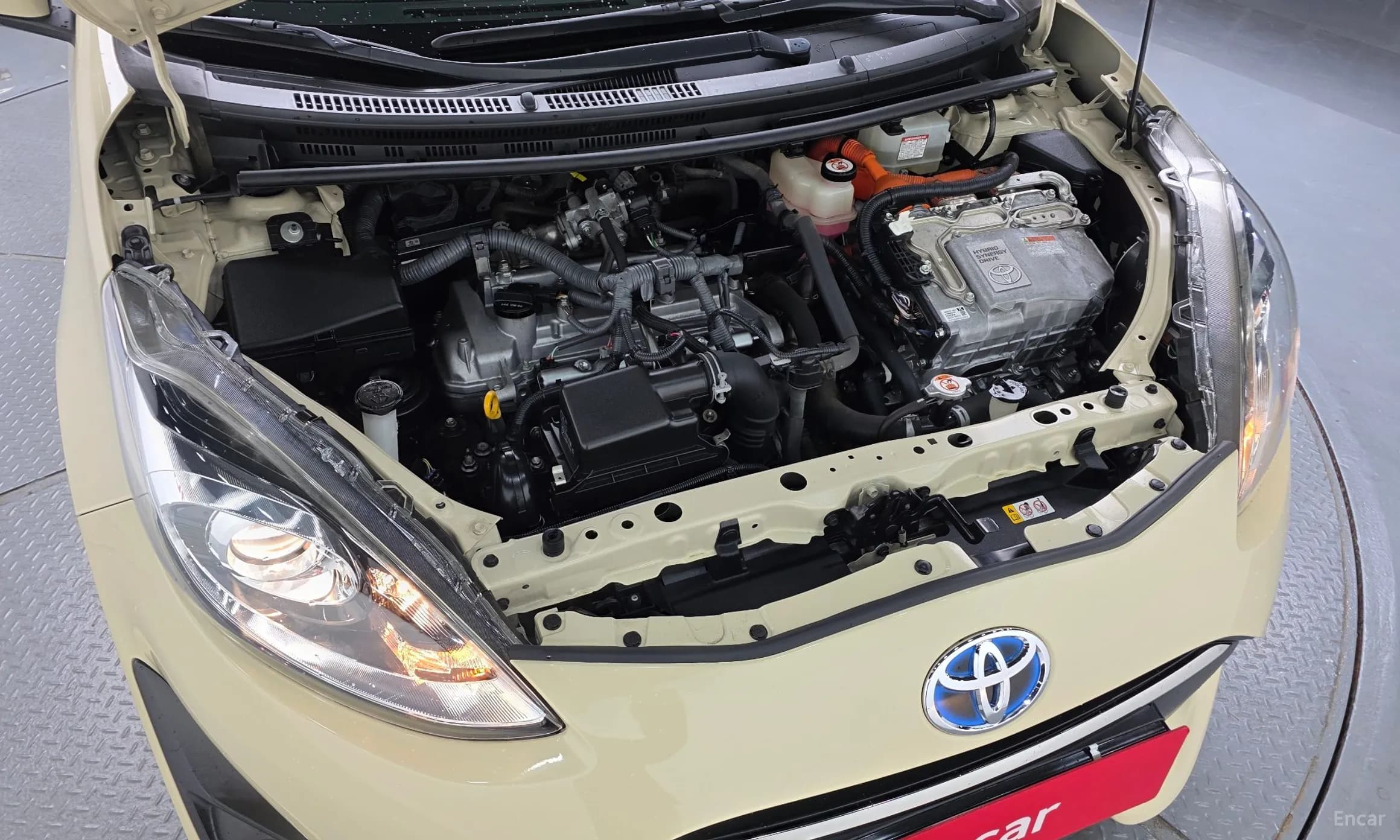 Prius C