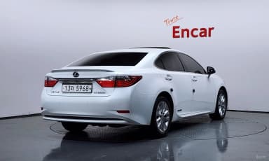 New ES300h