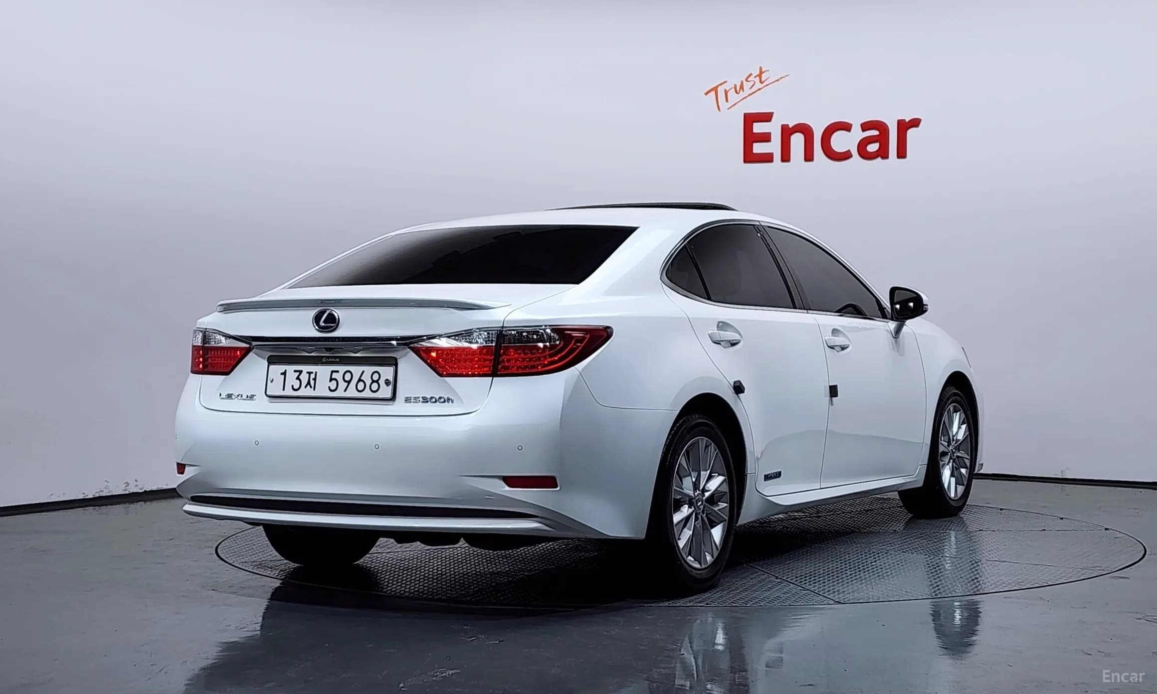 New ES300h